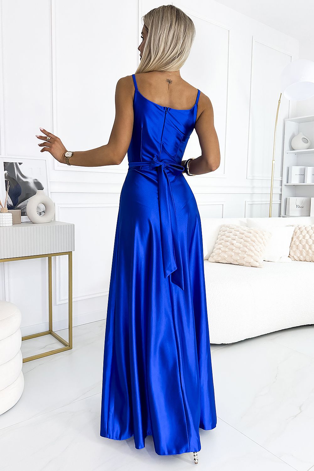 Langes Kleid model 191513 Numoco