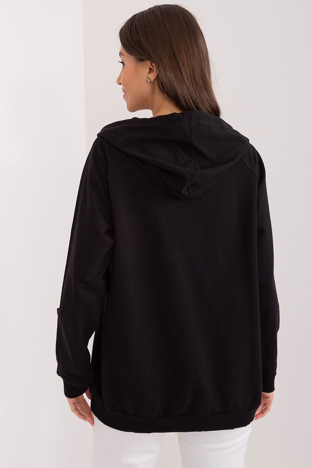 Sweater model 197447 Relevance