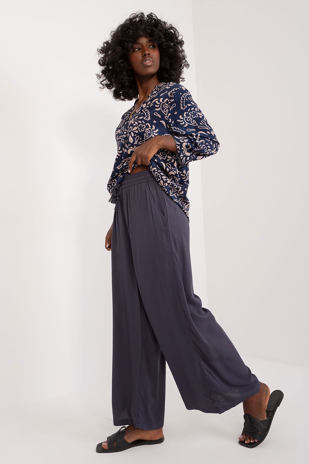 Damen Hose model 197539 Sublevel