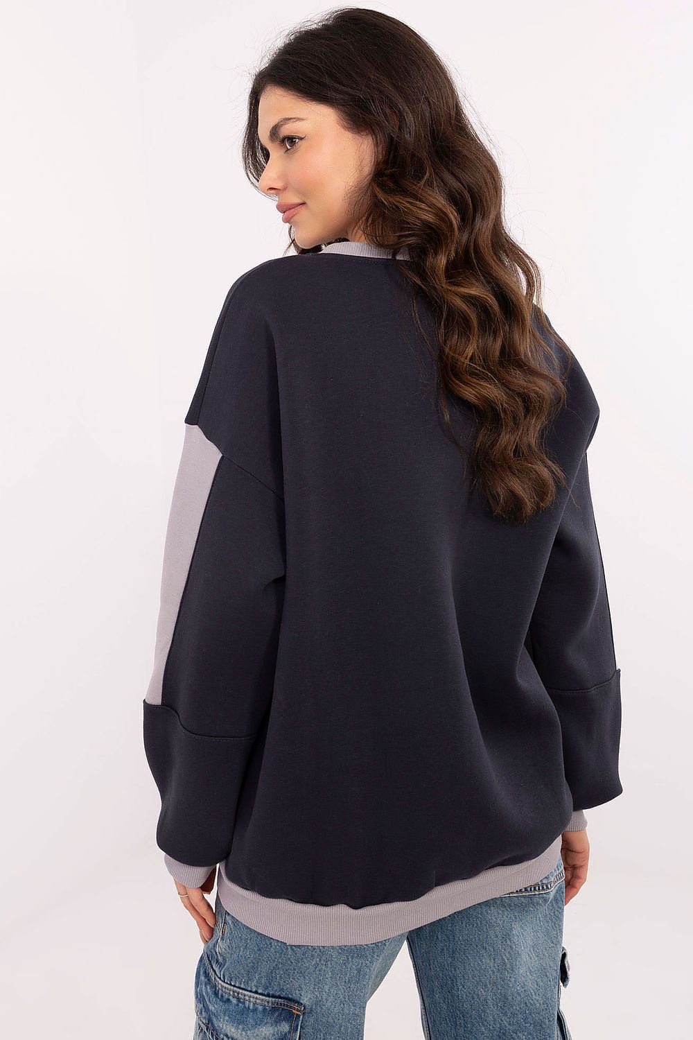 Sweater model 206610 Factory Price