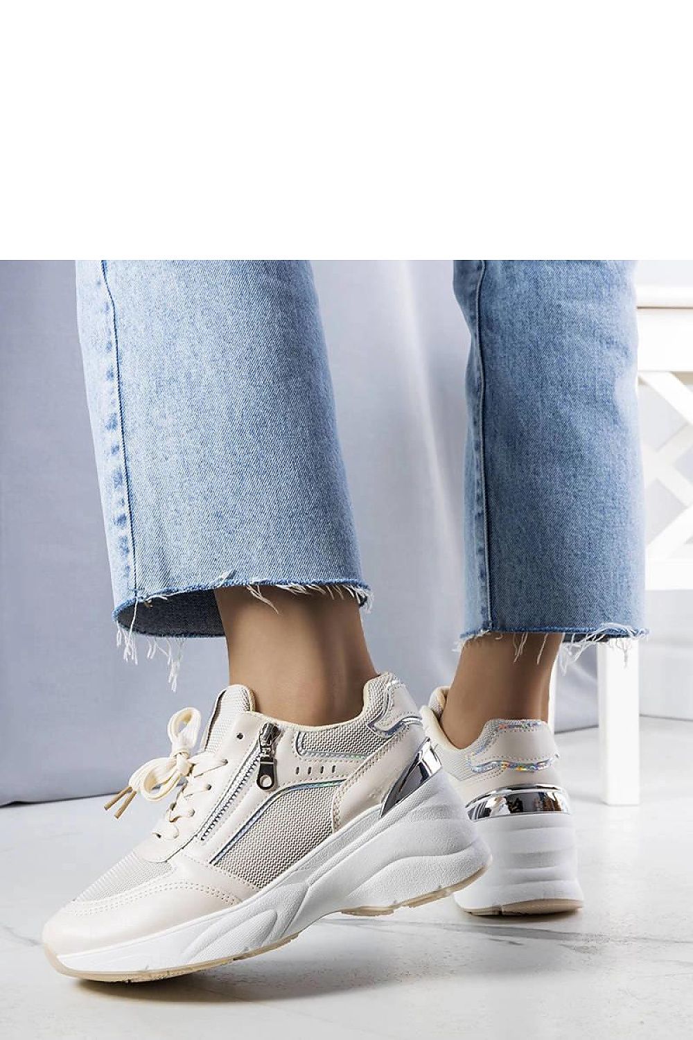 Sneakers model 207114 Solea