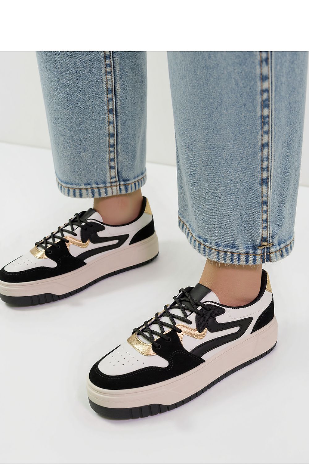 Sportschuhe model 210254 Inello