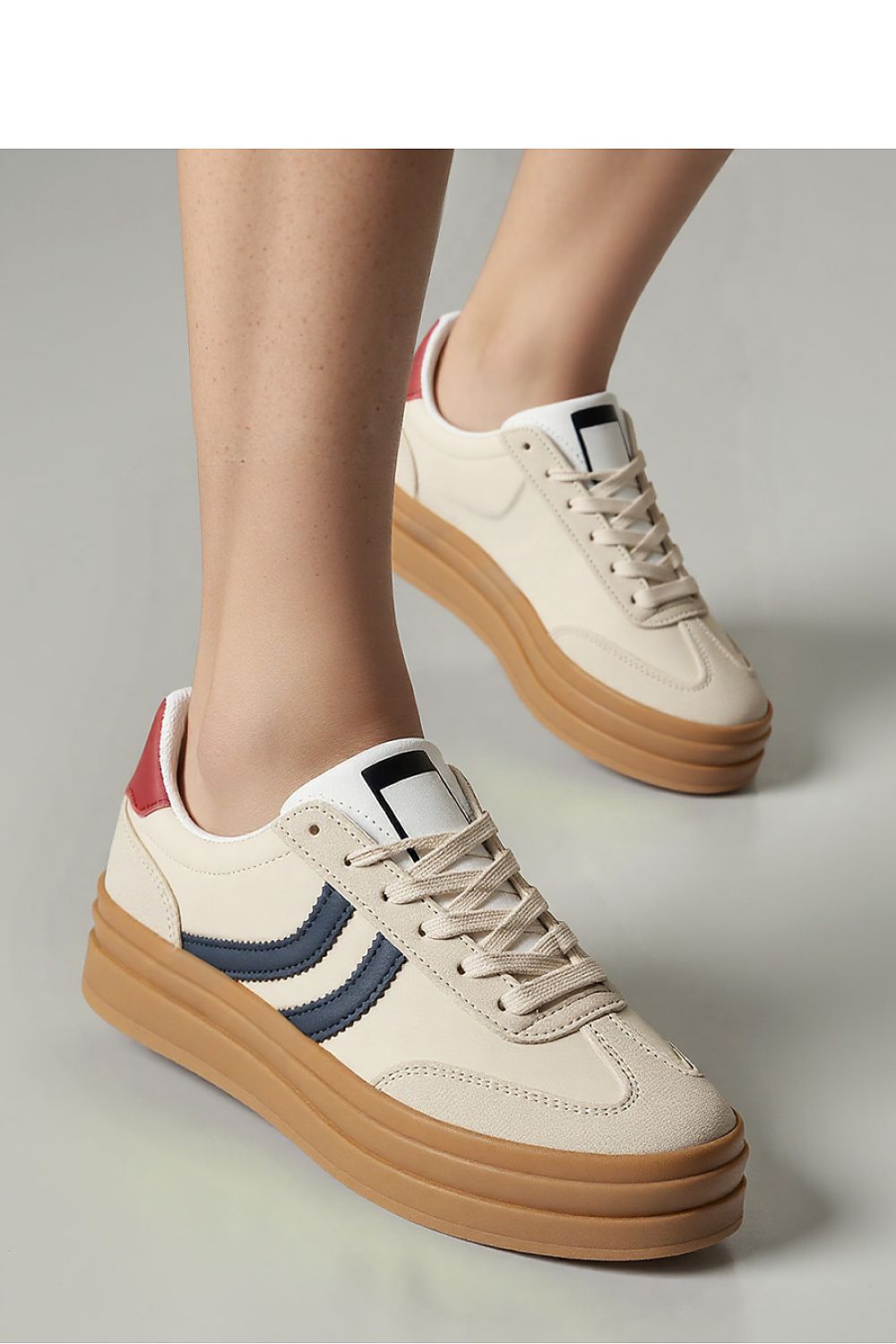 Sportschuhe model 210262 Inello