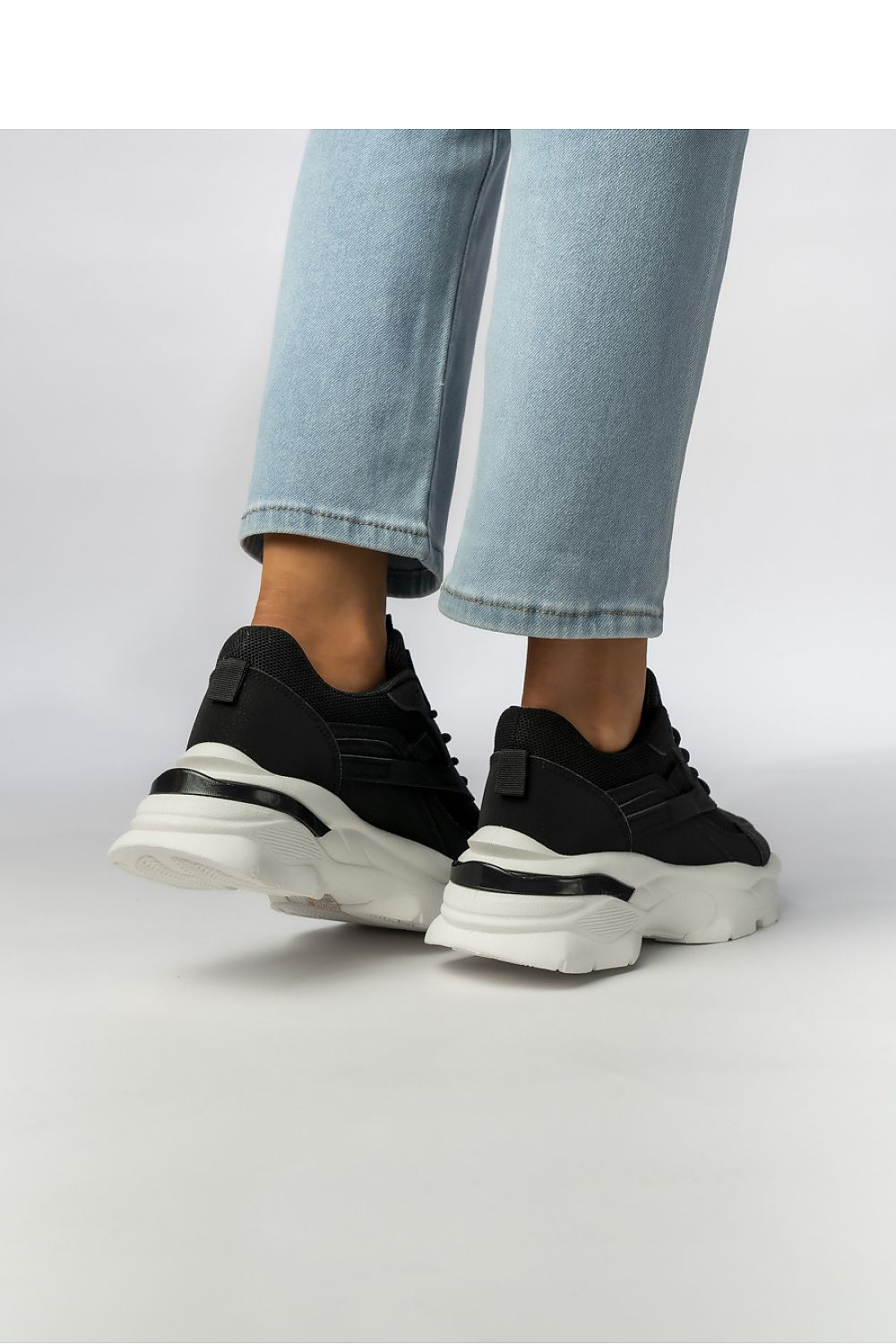 Sportschuhe model 210592 Inello