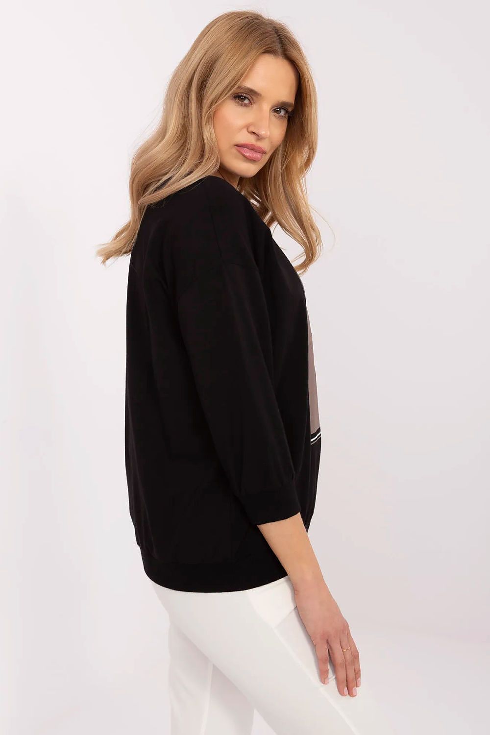 Bluse model 210655 Relevance