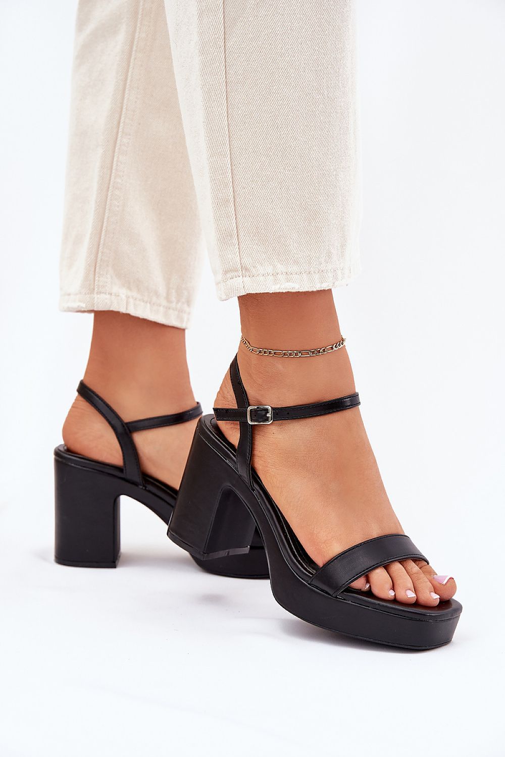 Sandalen mit Absatz model 214093 Step in style
