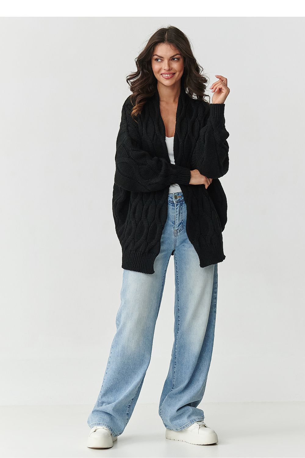 Cardigan model 217407 Makadamia