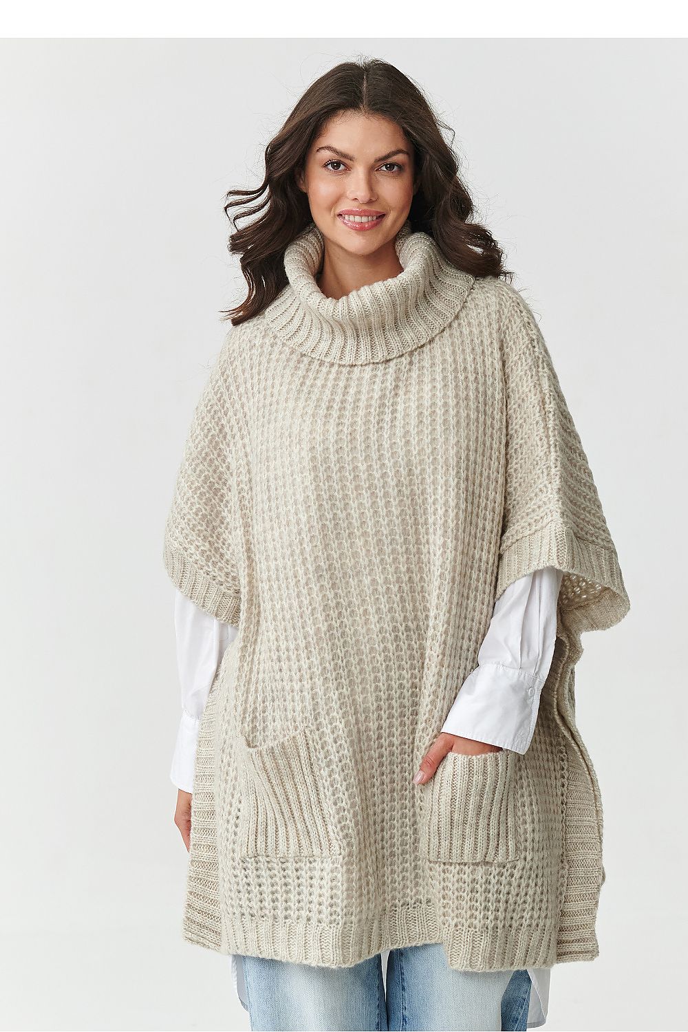 Rollkragenpullover model 217656 Makadamia