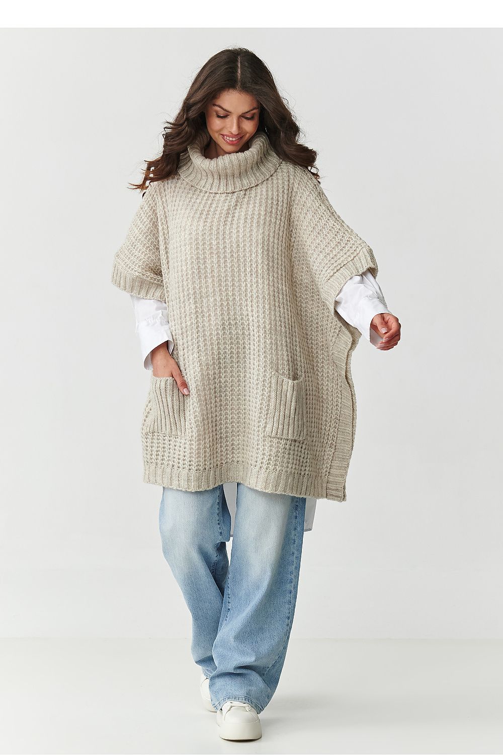 Rollkragenpullover model 217656 Makadamia