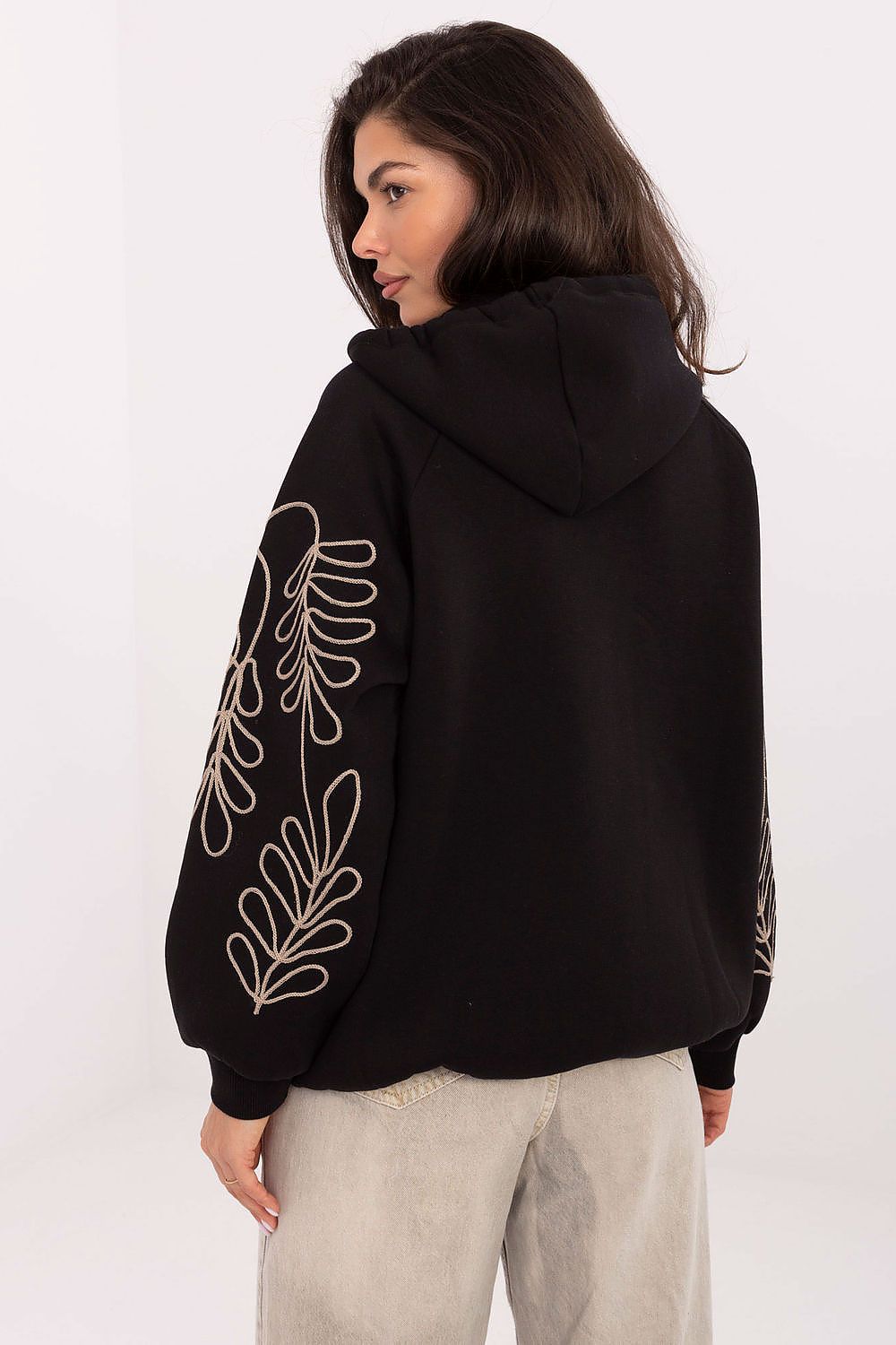 Sweater model 218247 Relevance