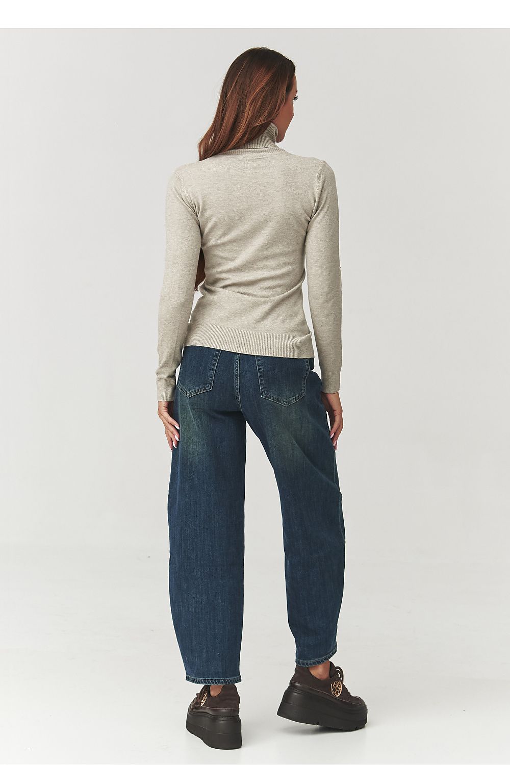 Rollkragenpullover model 219740 Makadamia