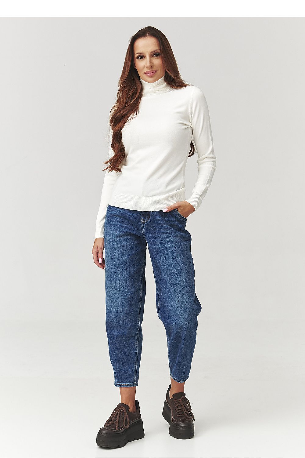 Rollkragenpullover model 219741 Makadamia
