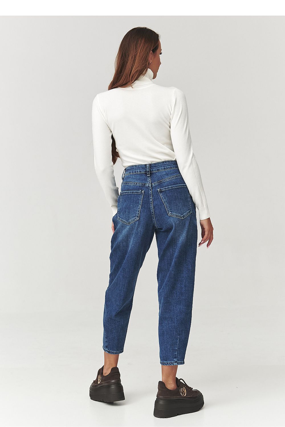 Rollkragenpullover model 219741 Makadamia