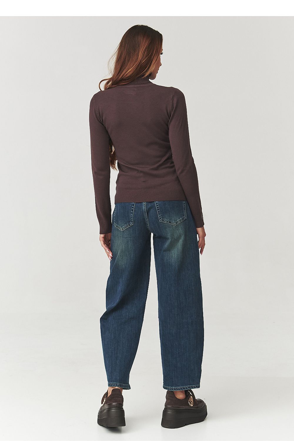 Rollkragenpullover model 219742 Makadamia