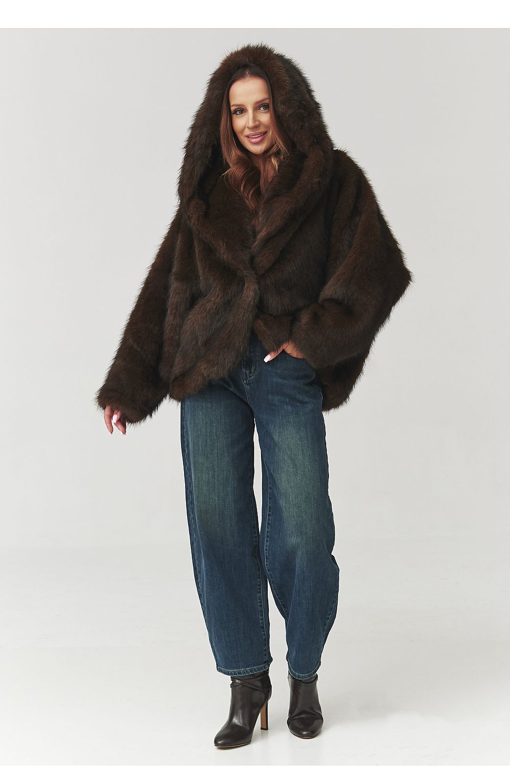 Jacke model 219747 Makadamia