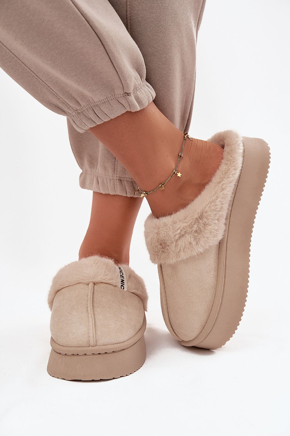 Pantoffeln model 220537 Step in style