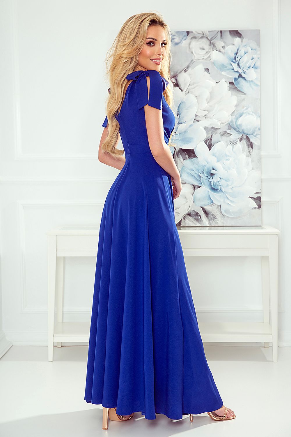Langes Kleid model 175010 Numoco