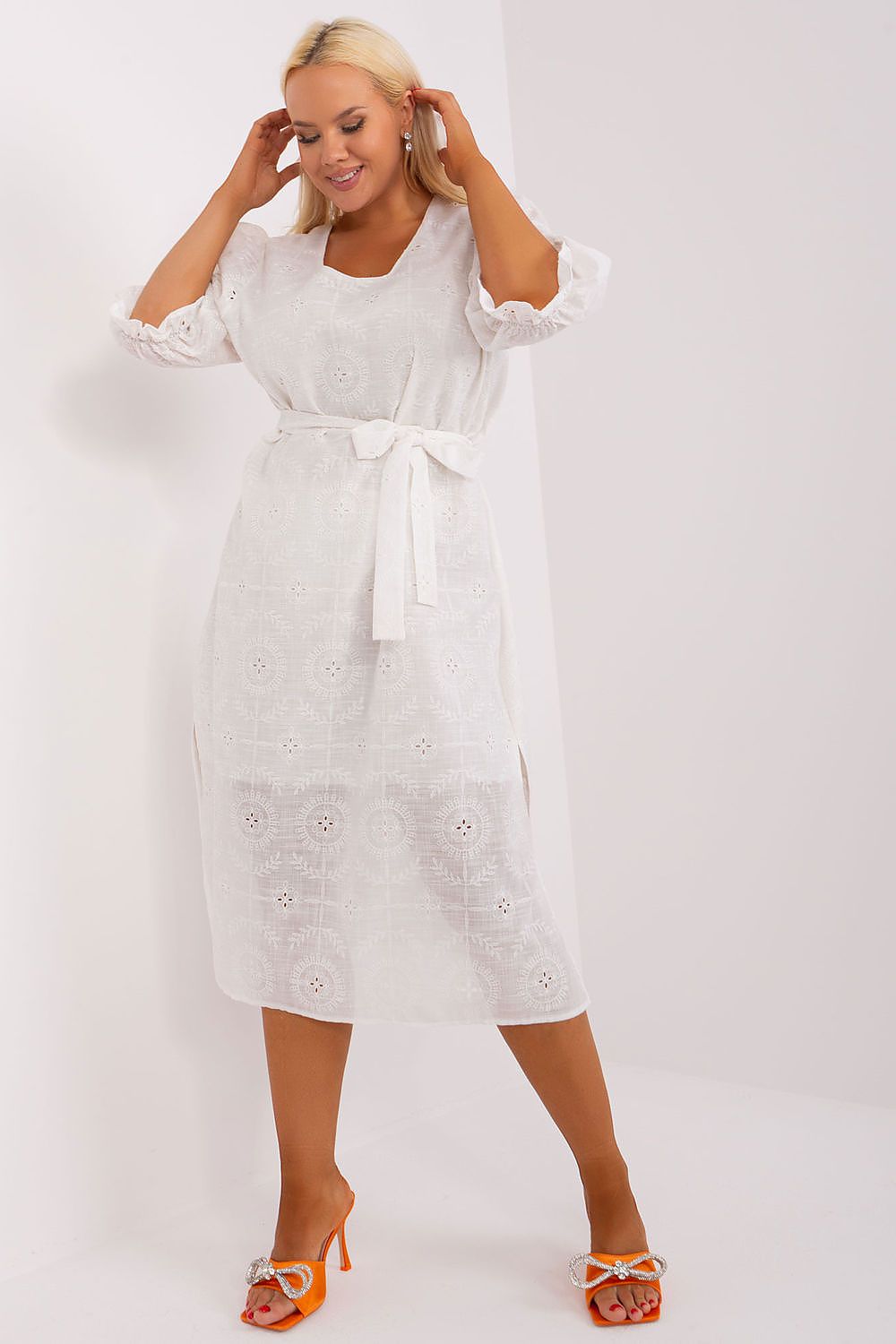 Plus-Size Kleider model 182288 Lakerta