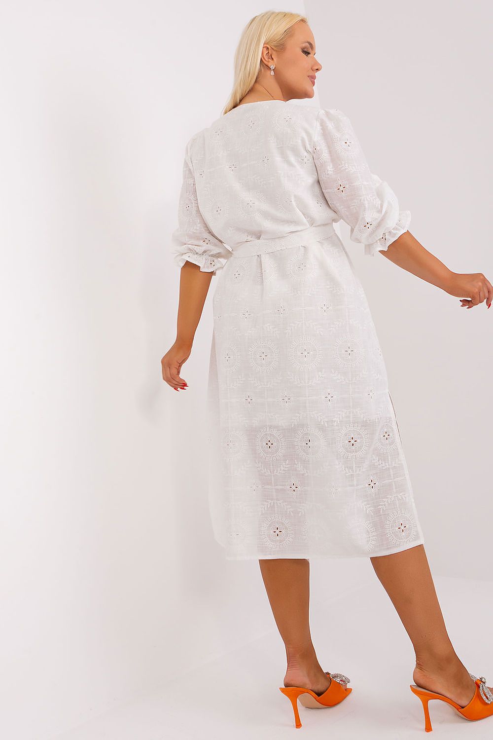 Plus-Size Kleider model 182288 Lakerta