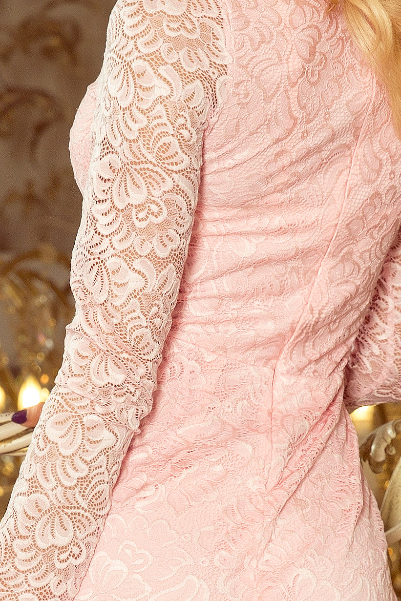 170-4 Spitzenkleid mit Ausschnitt - Pastellrosa