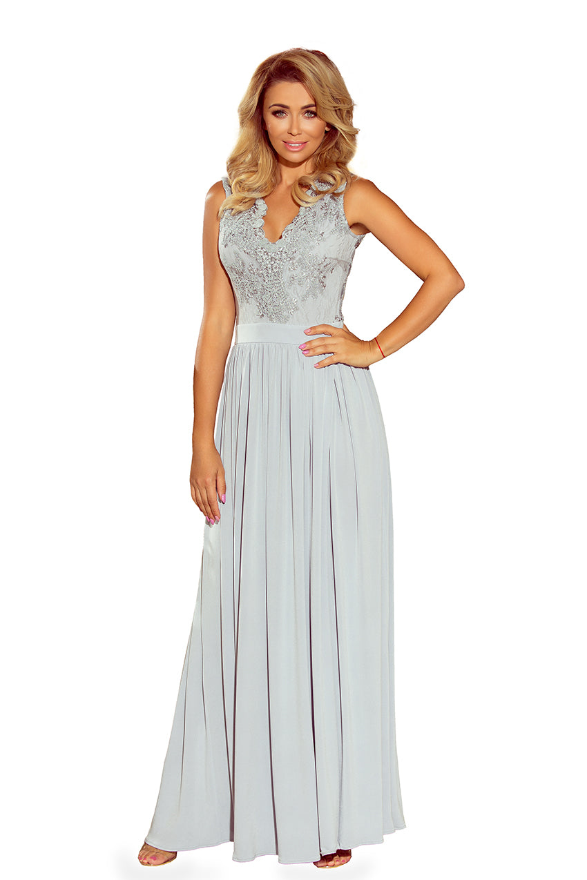 215-1 LEA langes ärmelloses Kleid mit aufgesticktem Dekolleté - silberne Farbe