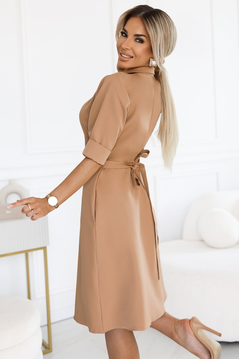 286-8 SANDY Ausgestelltes Hemdblusenkleid mit Gürtel - MOCHA MOUSSE