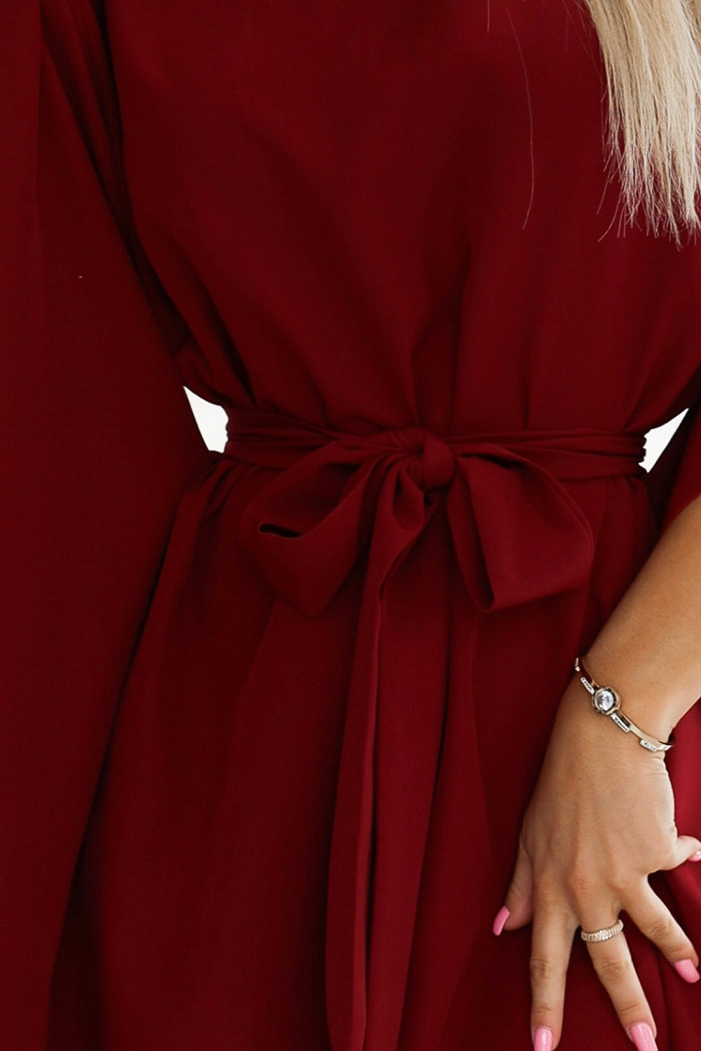 287-34 SOFIA Schmetterlingskleid mit Bindeband in der Taille - weinrote Farbe