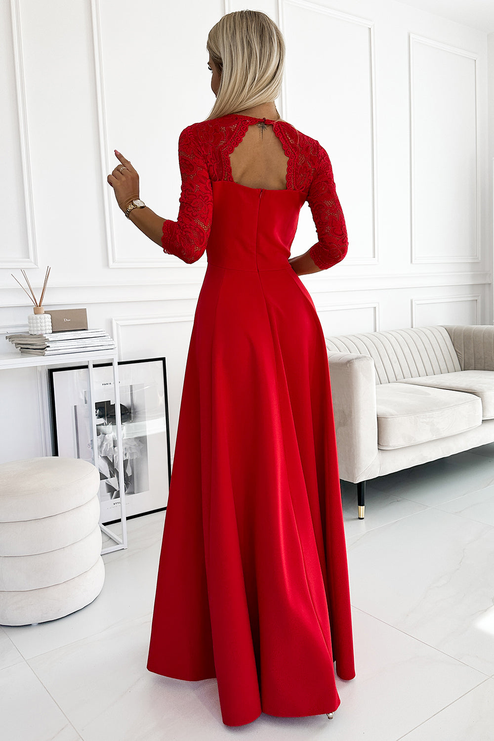 309-8 AMBER Spitze, elegantes langes Kleid mit Ausschnitt und Beinschlitz – rot