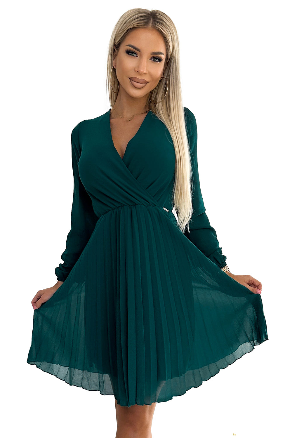313-14 ISABELLE Plissiertes Chiffonkleid mit Ausschnitt - grün