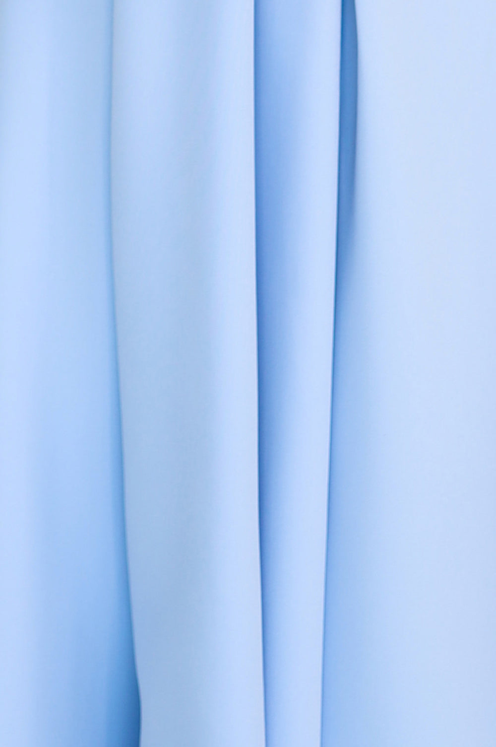 348-12 SCARLETT - ausgestelltes Midikleid mit Envelope-Ausschnitt und Gürtel - hellblau