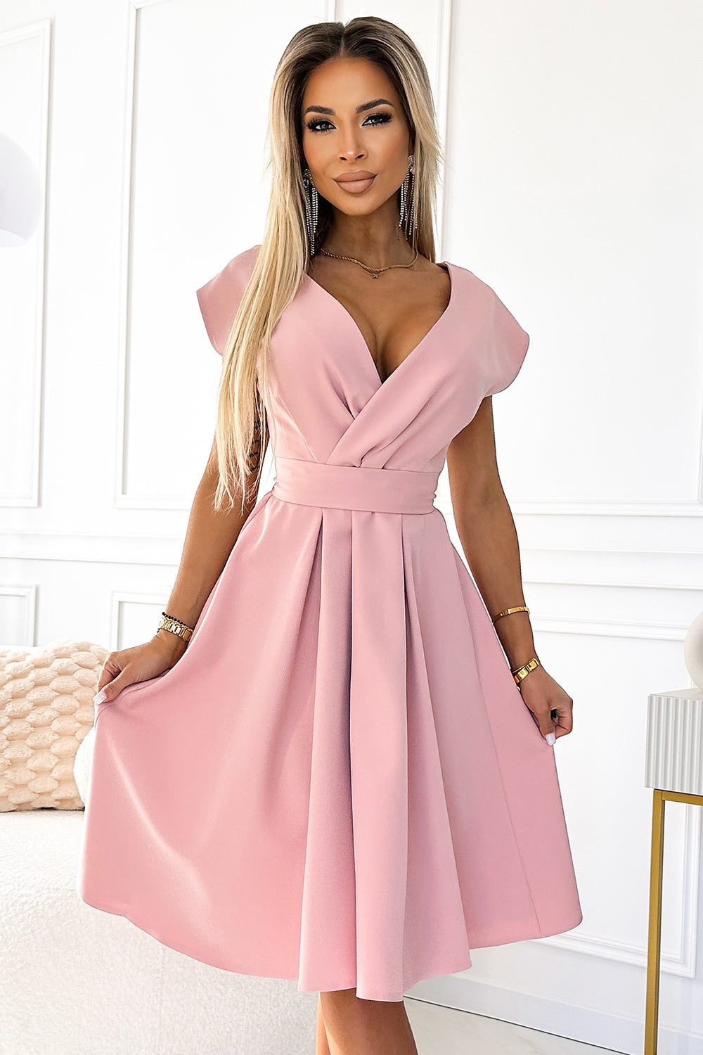 348-9 SCARLETT ausgestelltes Kleid mit Umschlagausschnitt - puderrosa