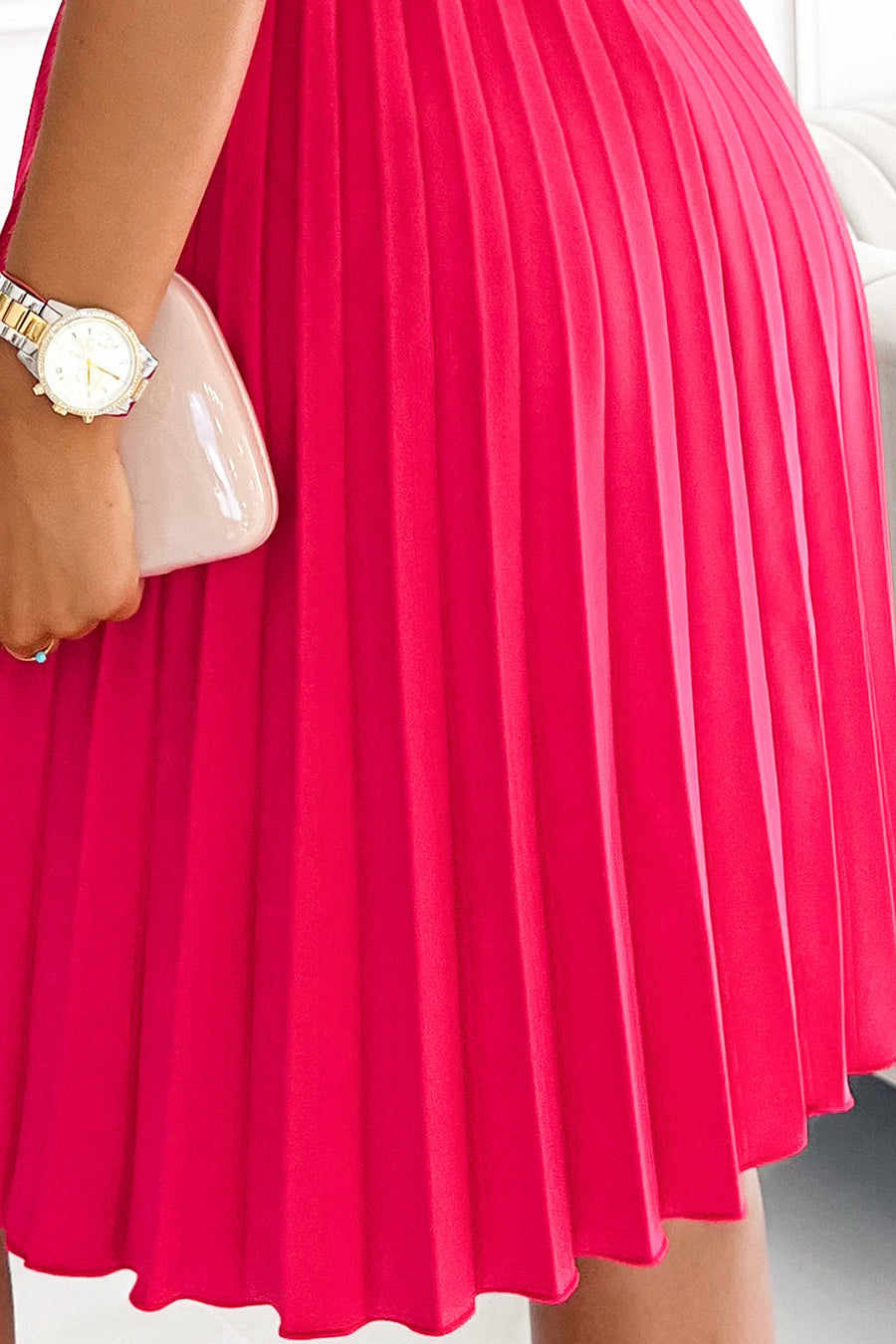 385-2 WENDY Plisseekleid mit Umschlagausschnitt - Himbeerfarbe