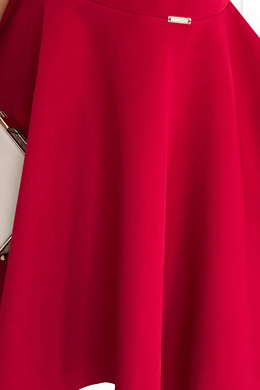 397-1 Elegantes Kleid mit längerem Rücken - rot mit Glitzer