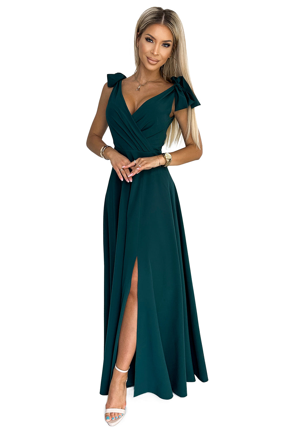 405-4 ELENA Langes Kleid mit Ausschnitt und Bändern an den Schultern - Grün