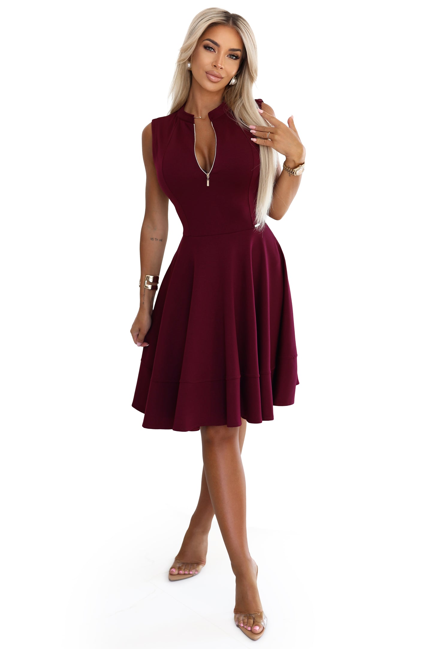573-4 Exklusives Kleid mit ausgestelltem Saum und Reißverschluss - Burgunderrot