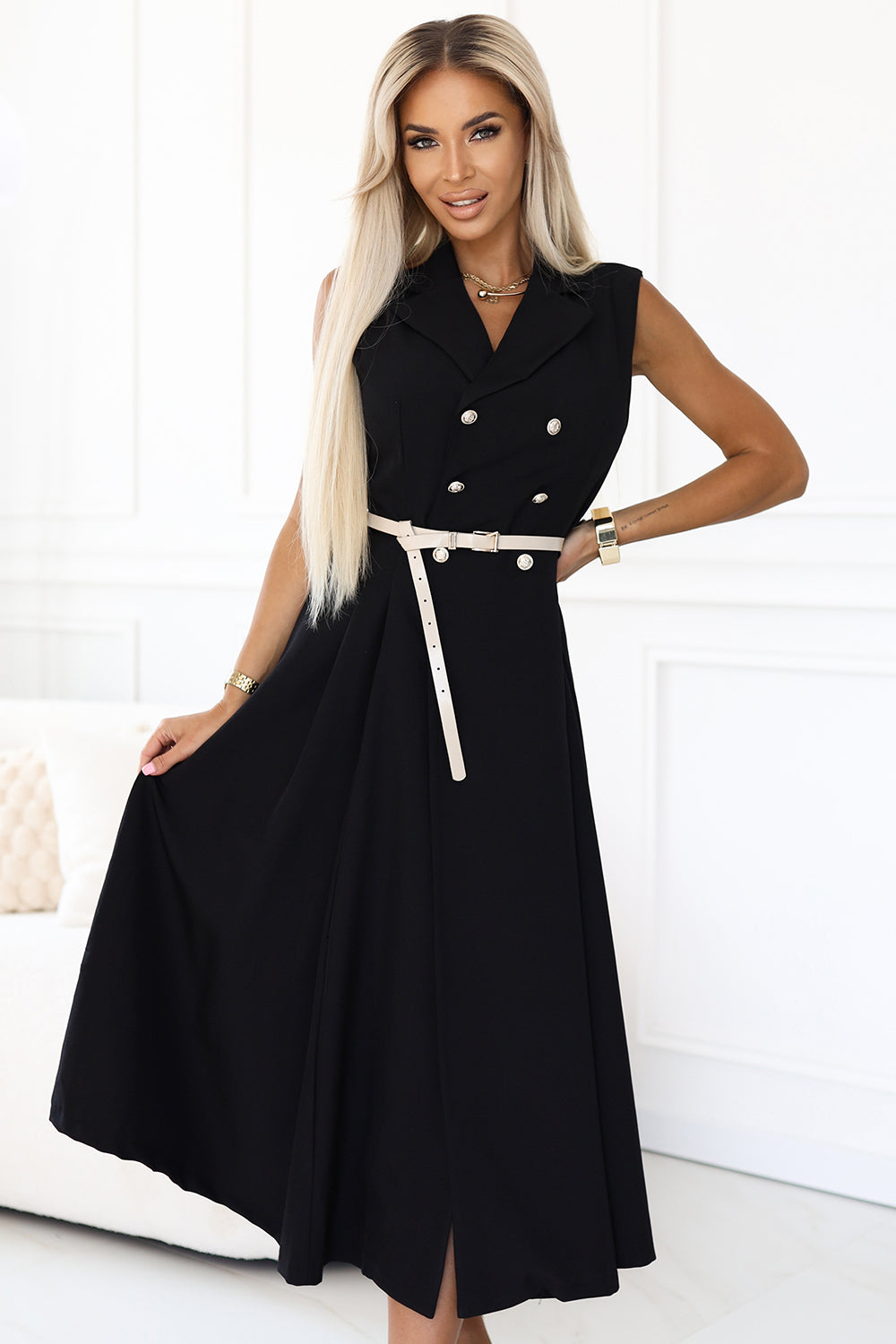 596-3 Elegantes Midi-Hemdblusenkleid mit goldenen Knöpfen und Gürtel - Schwarz