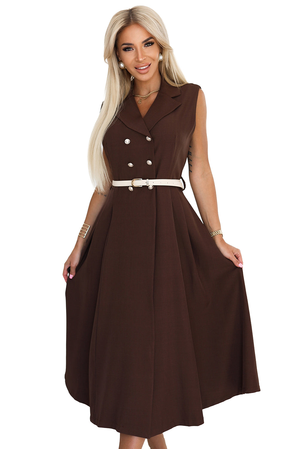 596-4 Elegantes Midi-Hemdblusenkleid mit goldenen Knöpfen und Gürtel - Schokolade