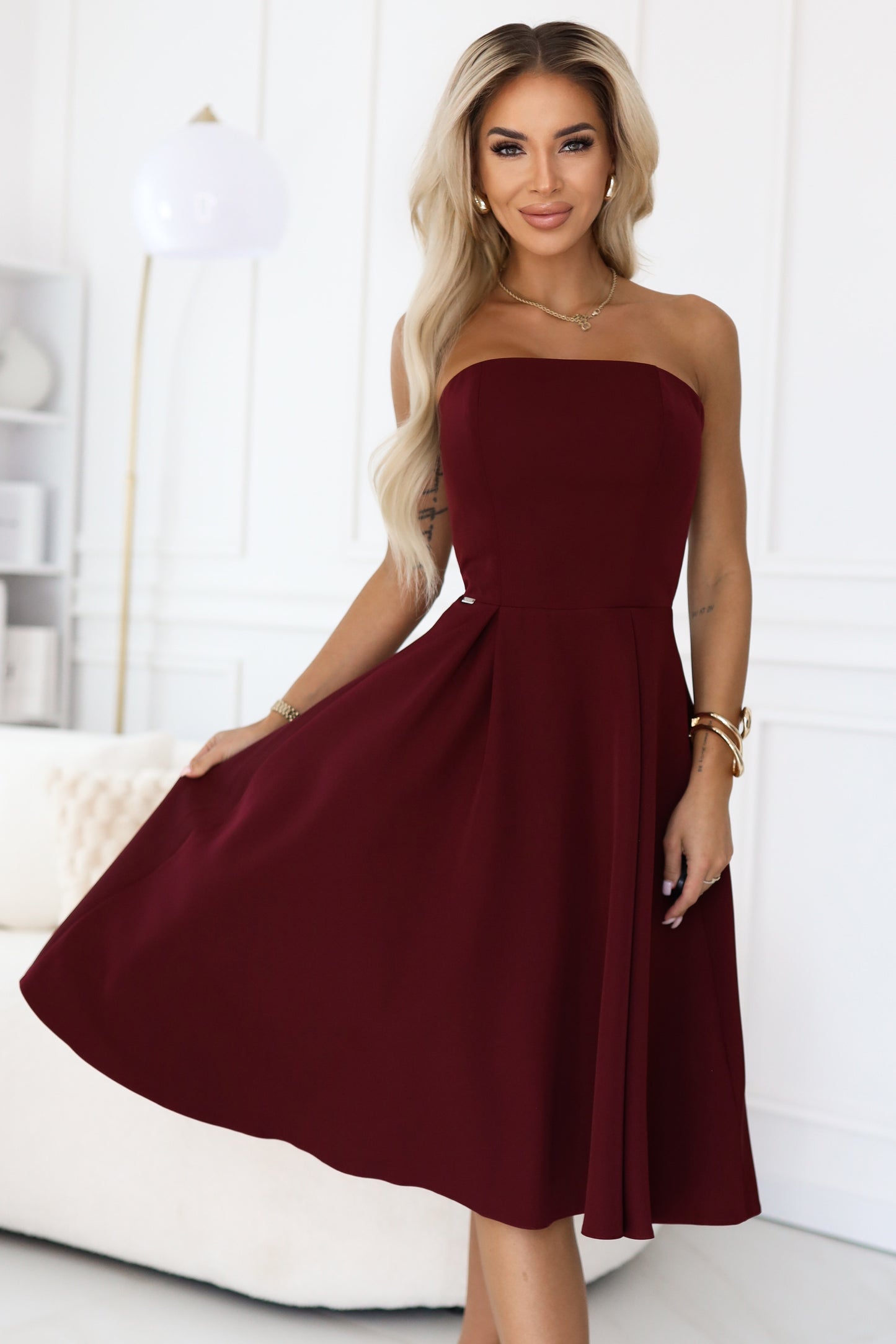 641-1 VIVIENNE Korsett-Midikleid mit ausgestelltem Saum für besondere Anlässe - bordeauxrot