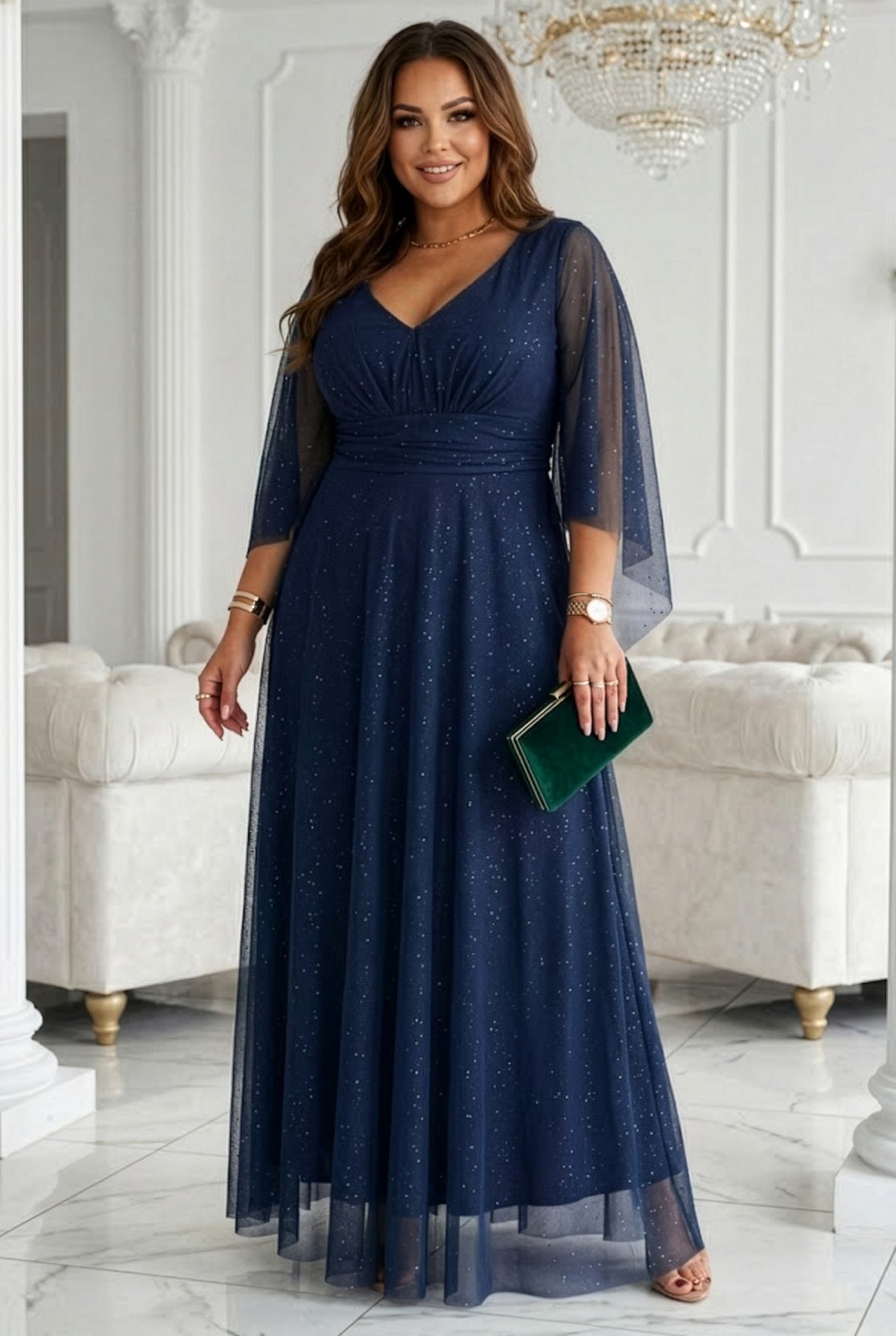 655-3 Ein langes, schimmerndes Kleid mit Ausschnitt und transparenten Ärmeln - marineblau