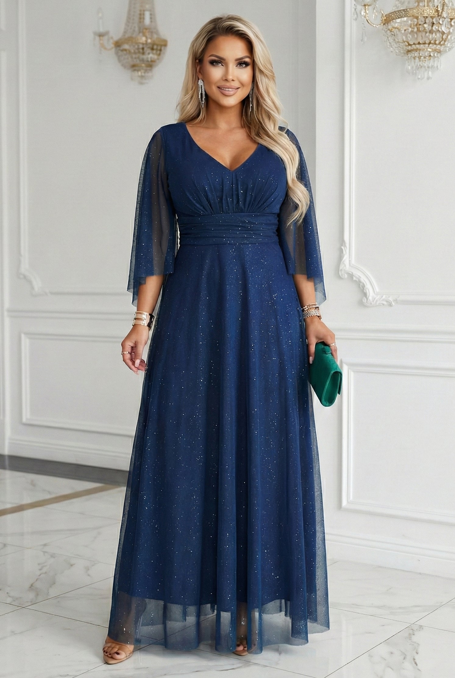 655-3 Ein langes, schimmerndes Kleid mit Ausschnitt und transparenten Ärmeln - marineblau