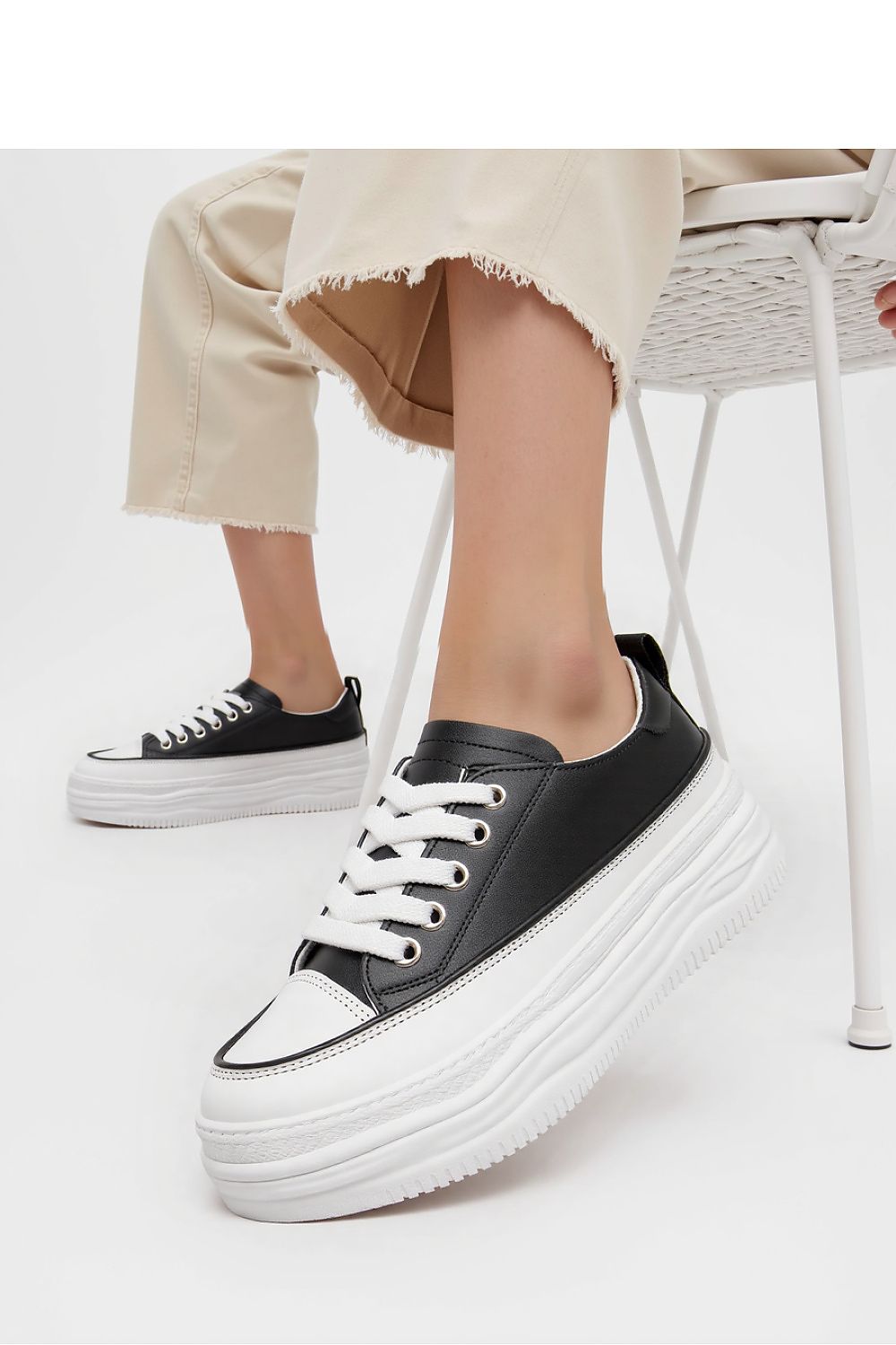  Sportschuhe model 210272 Inello 