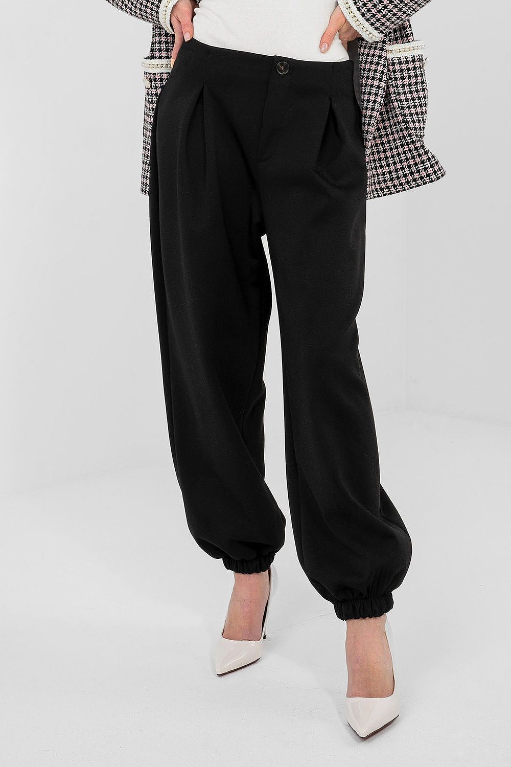  Sportanzug Hosen model 223748 Italy Moda 